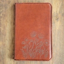 Load image into Gallery viewer, Leather Journals