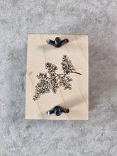 Load image into Gallery viewer, Flower Press