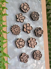 Load image into Gallery viewer, Flower Garden Magnets
